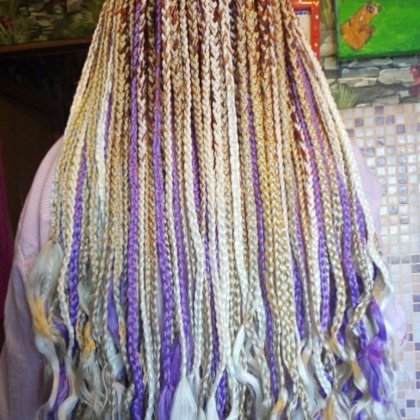 классические афрокосички с завитыми концами